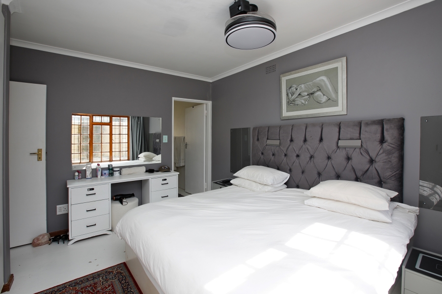 3 Bedroom Property for Sale in Fish Hoek Western Cape